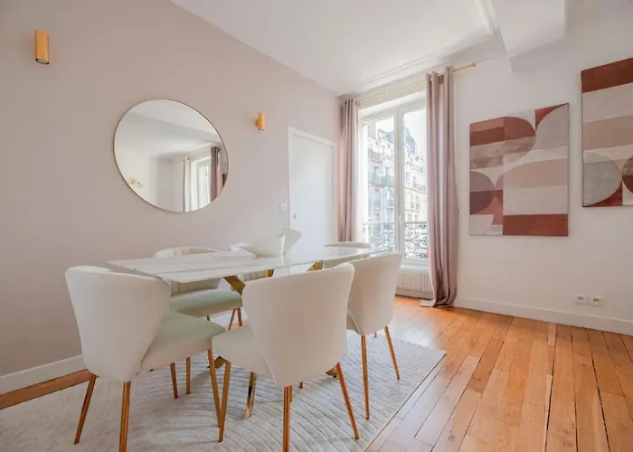 Cia - Champs Elysees Delight